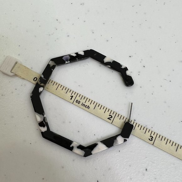 Plastic Hoop Earrings Black White Marbled Pierced Geometric Big Statement Resin - Picture 5 of 6
